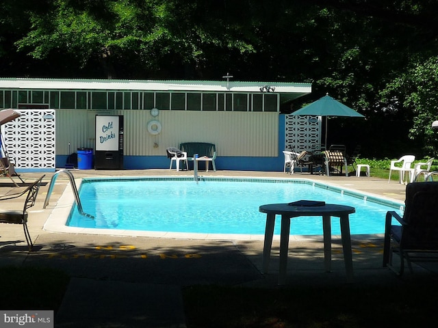 80 W Baltimore Ave, Lansdowne, PA 19050 - outdoor pool with a patio