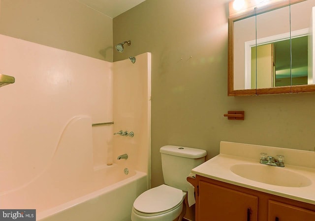 962 Wampler Ln, Westminster, MD 21158 - bathroom featuring vanity, toilet, and shower / tub combination