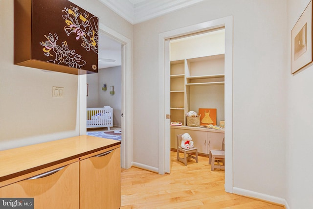 918 Centrillion Dr, Mclean, VA 22102 - hall featuring light wood finished floors and baseboards