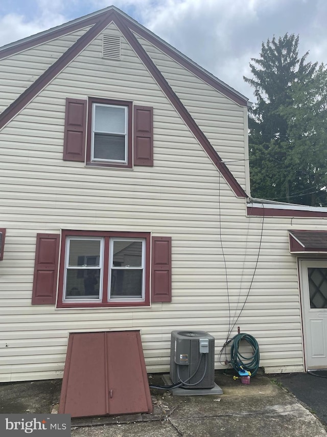808 W Penn Pines Blvd, Aldan, PA 19018 - view of property exterior with central AC