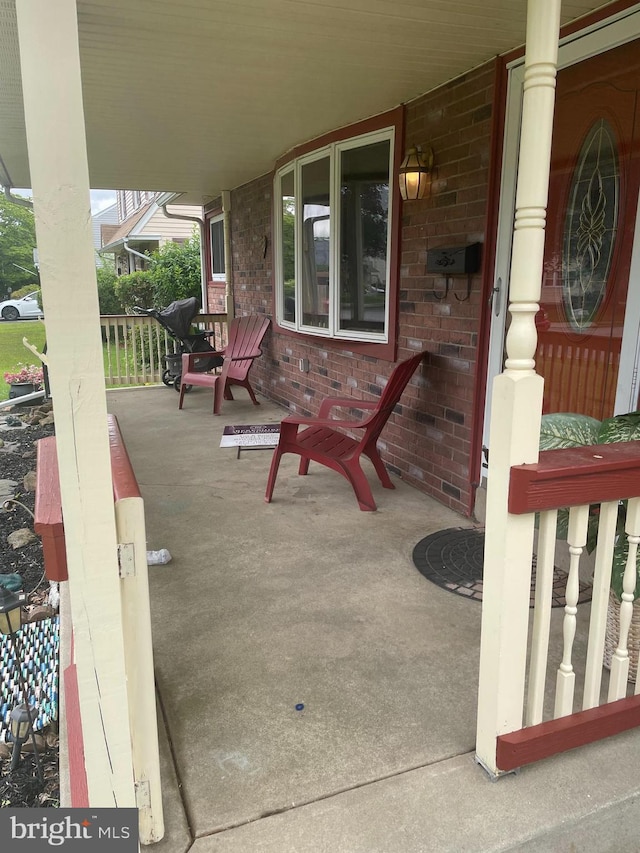 808 W Penn Pines Blvd, Aldan, PA 19018 - view of porch