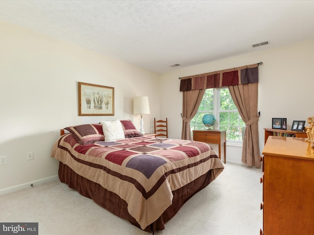 228 Sunset Cir, Cross Junction, VA 22625 - bedroom featuring light colored carpet, baseboards, and a textured ceiling