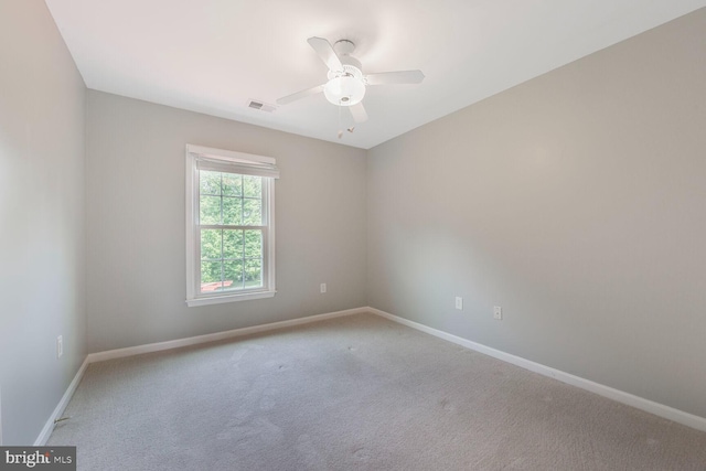 1176 Bandy Run Rd, Herndon, VA 20170 - empty room featuring baseboards, a ceiling fan, and carpet