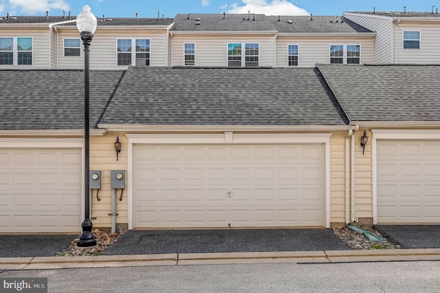 2620 Egret Way, Frederick, MD 21701 - garage with driveway