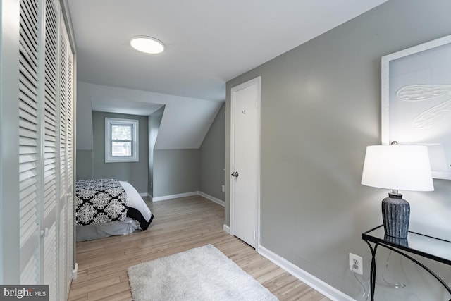 5634 8th Rd N, Arlington, VA 22205 - bedroom with wood finished floors and baseboards