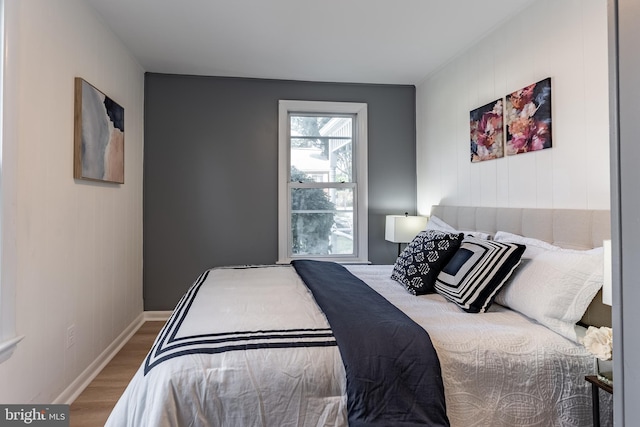 5634 8th Rd N, Arlington, VA 22205 - bedroom featuring wood finished floors and baseboards