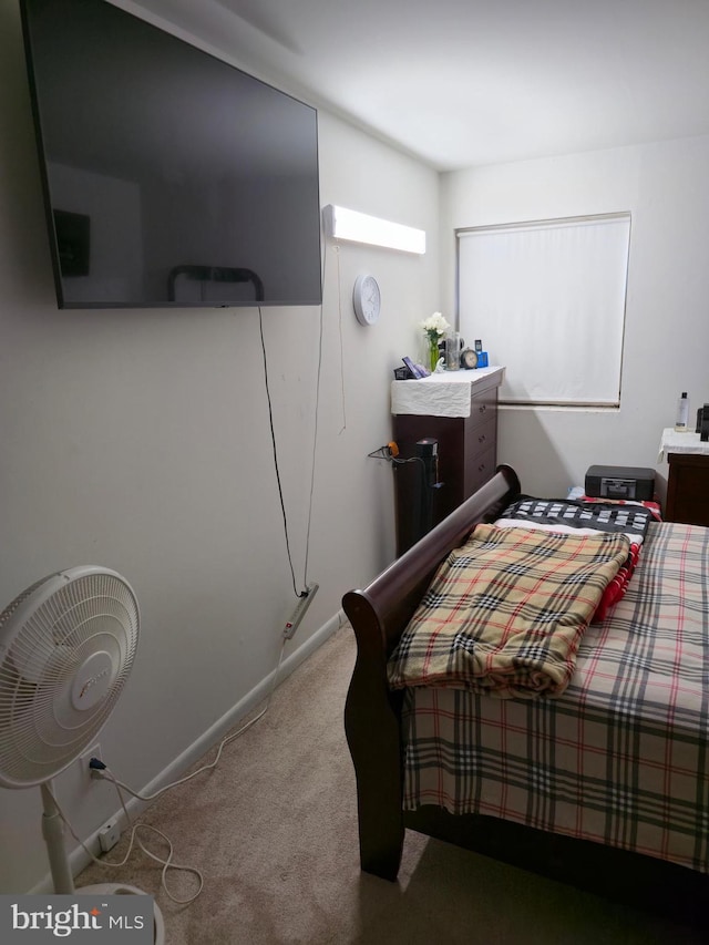 9618 Hoff St, Philadelphia, PA 19115 - carpeted bedroom featuring baseboards