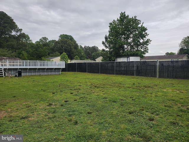 113 Beech Tree Ln, Harrington, DE 19952 - view of yard with a swimming pool