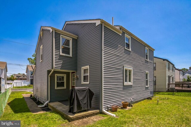 742 Arndt Ave, Riverside, NJ 08075 - view of back of house