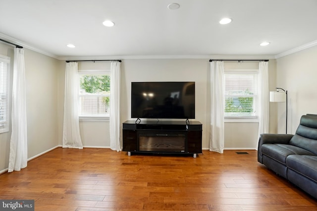 2512 Kitmore Ln, Bowie, MD 20715 - living room with ornamental molding, hardwood / wood-style flooring, baseboards, and recessed lighting