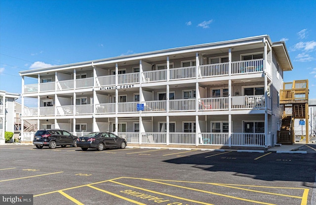 12 72nd St Unit 303, Ocean City, MD 21842 - view of apartment building / complex with uncovered parking