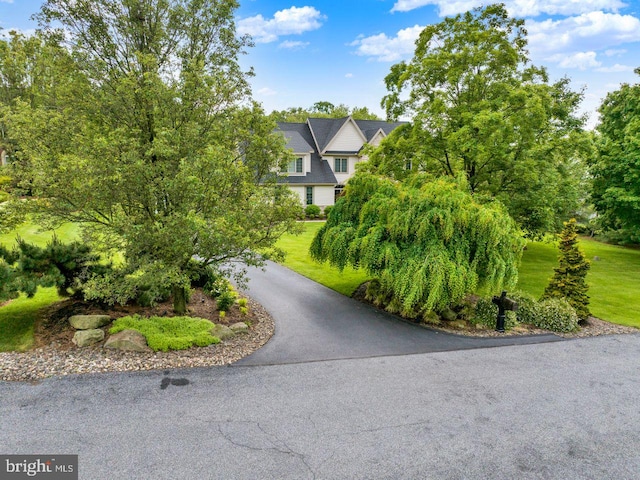 12 Fox Glen Dr, Reading, PA 19608 - view of front of home featuring asphalt driveway