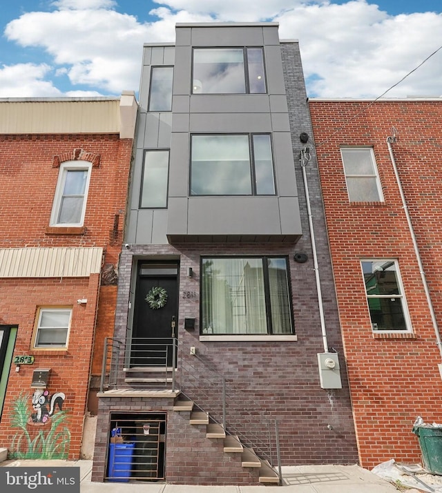 2811 Wharton St, Philadelphia, PA 19146 - view of front facade with brick siding