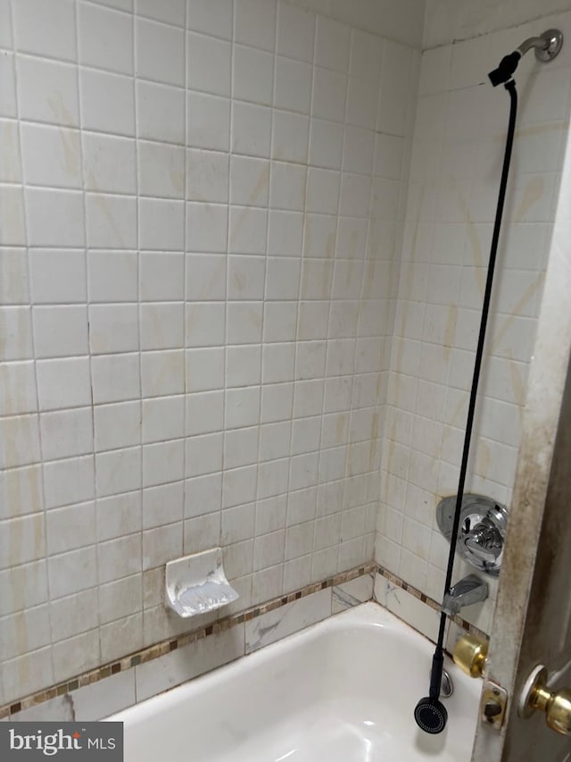 1436 S Etting St, Philadelphia, PA 19146 - full bathroom with bathtub / shower combination