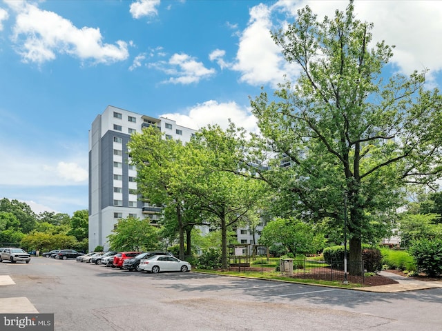7333 New Hampshire Ave Unit 603, Takoma Park, MD 20912 - view of property with uncovered parking