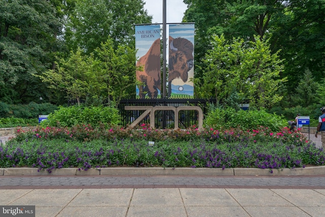 3430 39th St NW Unit B698, Washington, DC 20016 - view of community sign