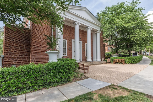 3430 39th St NW Unit B698, Washington, DC 20016 - property entrance featuring brick siding