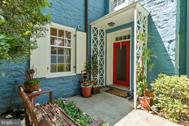 716 Old Gulph Rd, Bryn Mawr, PA 19010 - doorway to property with stucco siding