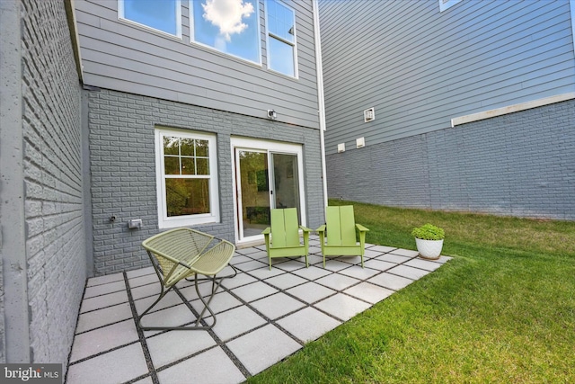17941 Woods Overlook Dr, Dumfries, VA 22026 - view of patio / terrace