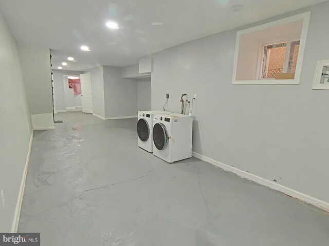 134 N Hobart St, Philadelphia, PA 19139 - laundry area featuring washing machine and clothes dryer, baseboards, and recessed lighting