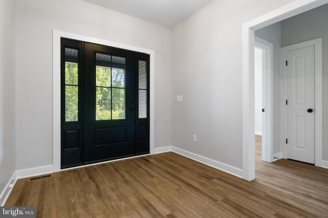 13 Connie Trl, Fairfield, PA 17320 - entrance foyer featuring wood finished floors and baseboards