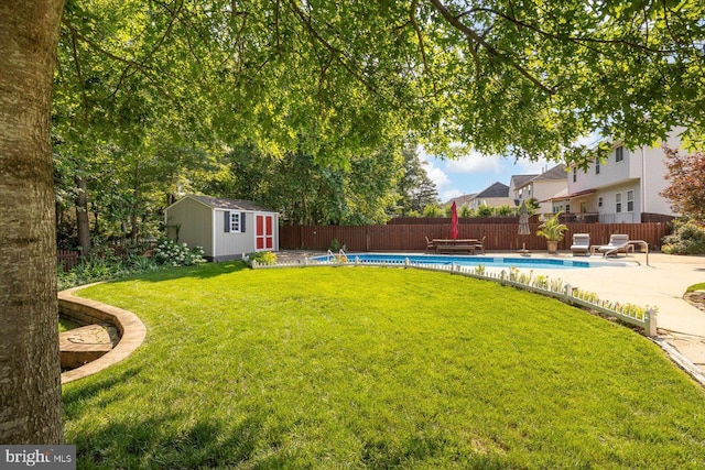 1104 Century Oak Dr, Fredericksburg, VA 22401 - view of yard with a patio area