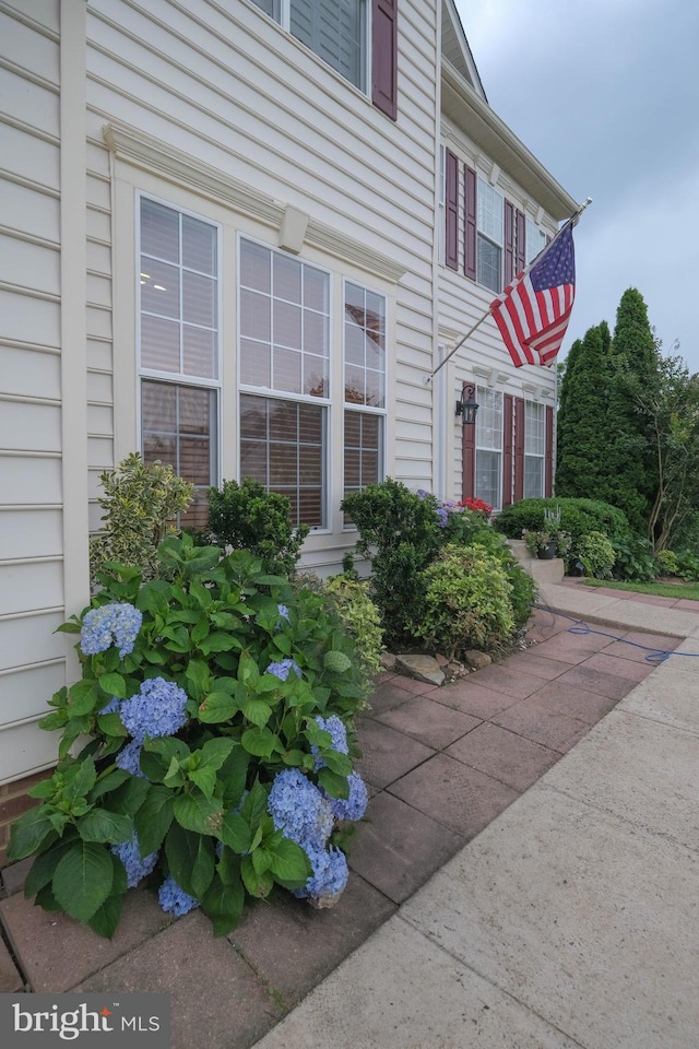 1421 Pickett Ct, Front Royal, VA 22630 - property entrance