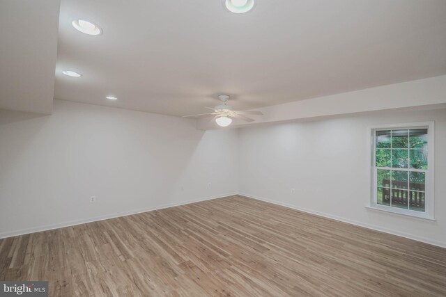 1421 Pickett Ct, Front Royal, VA 22630 - empty room featuring light wood-style flooring, recessed lighting, and a ceiling fan