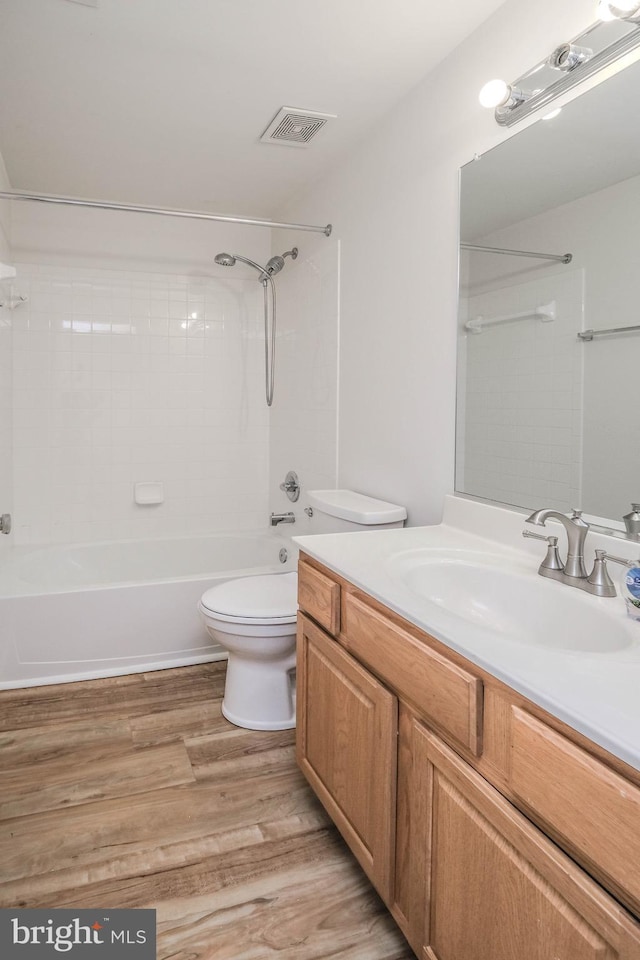 1421 Pickett Ct, Front Royal, VA 22630 - bathroom with vanity, shower / bathtub combination, and wood finished floors