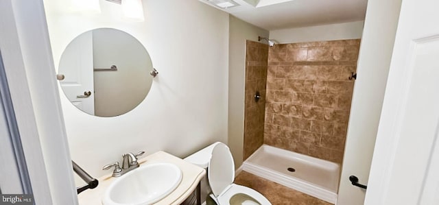 3 New Coach Ln, Willingboro, NJ 08046 - full bath with tiled shower, toilet, vanity, and tile patterned floors