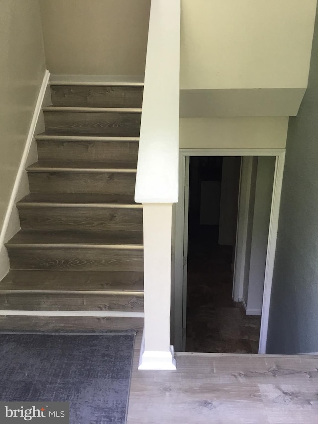 24 Galt Way, Stafford, VA 22554 - staircase with wood finished floors