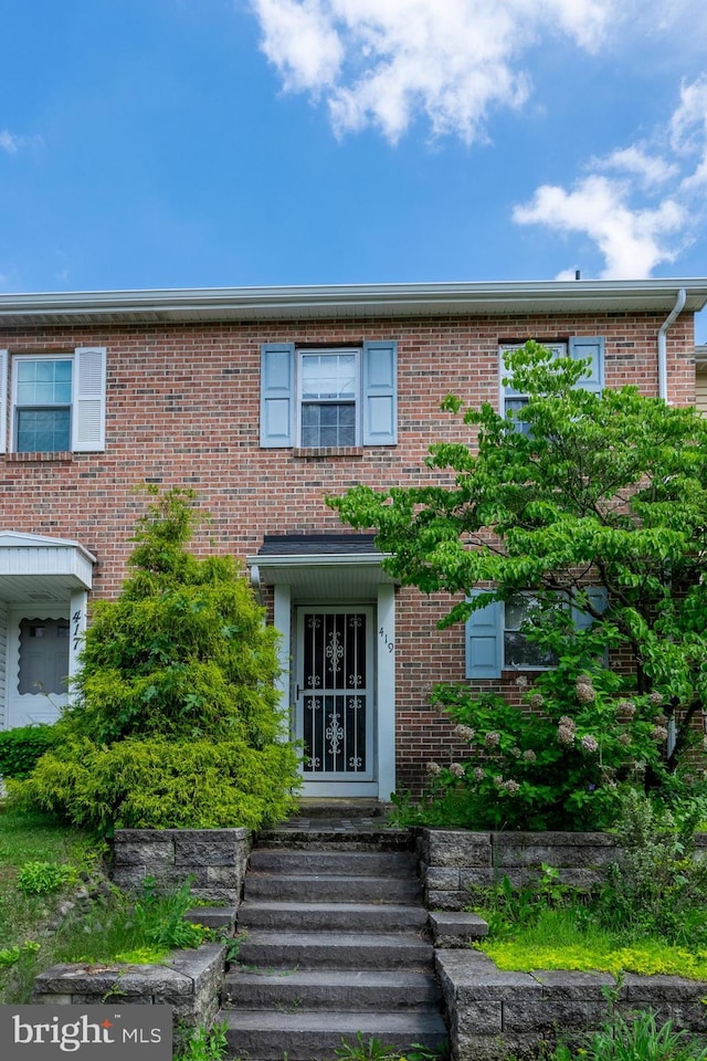 419 S Wyomissing Ave, Reading, PA 19607 - view of front of property featuring brick siding and entry steps