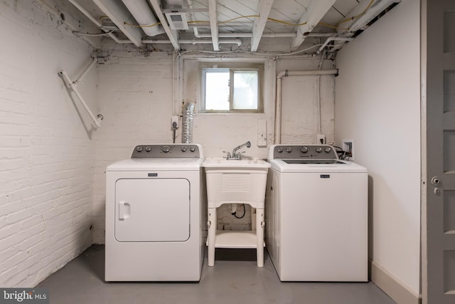 110 Varnum St NW, Washington, DC 20011 - laundry room with washing machine and dryer
