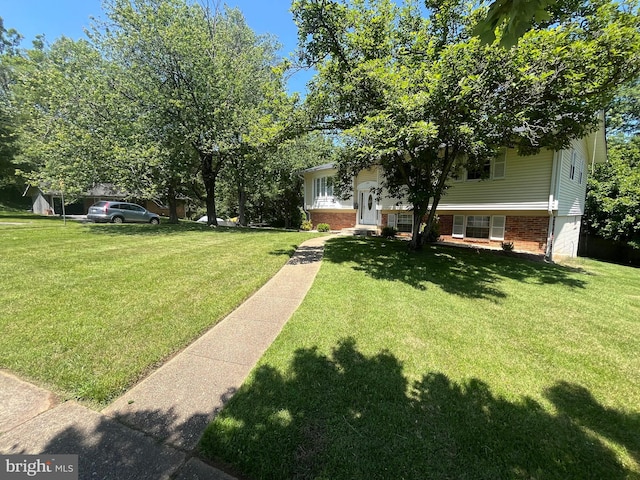 7001 Kepner Ct, Lanham, MD 20706 - view of green lawn