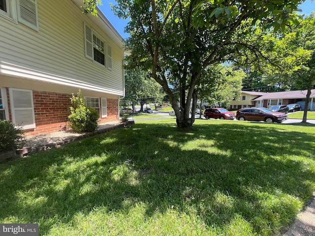 7001 Kepner Ct, Lanham, MD 20706 - view of green lawn