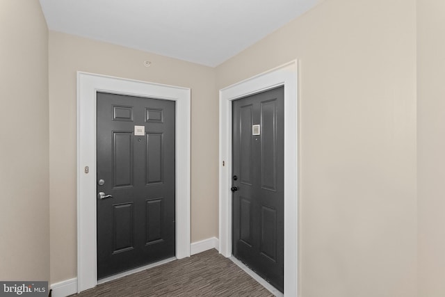 414 Water St Unit 1112, Baltimore, MD 21202 - entryway featuring baseboards