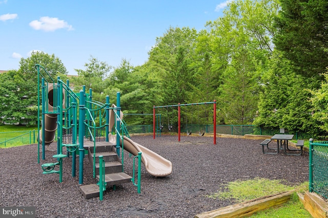 2000 Phillips Ter Unit 12, Annapolis, MD 21401 - view of community playground