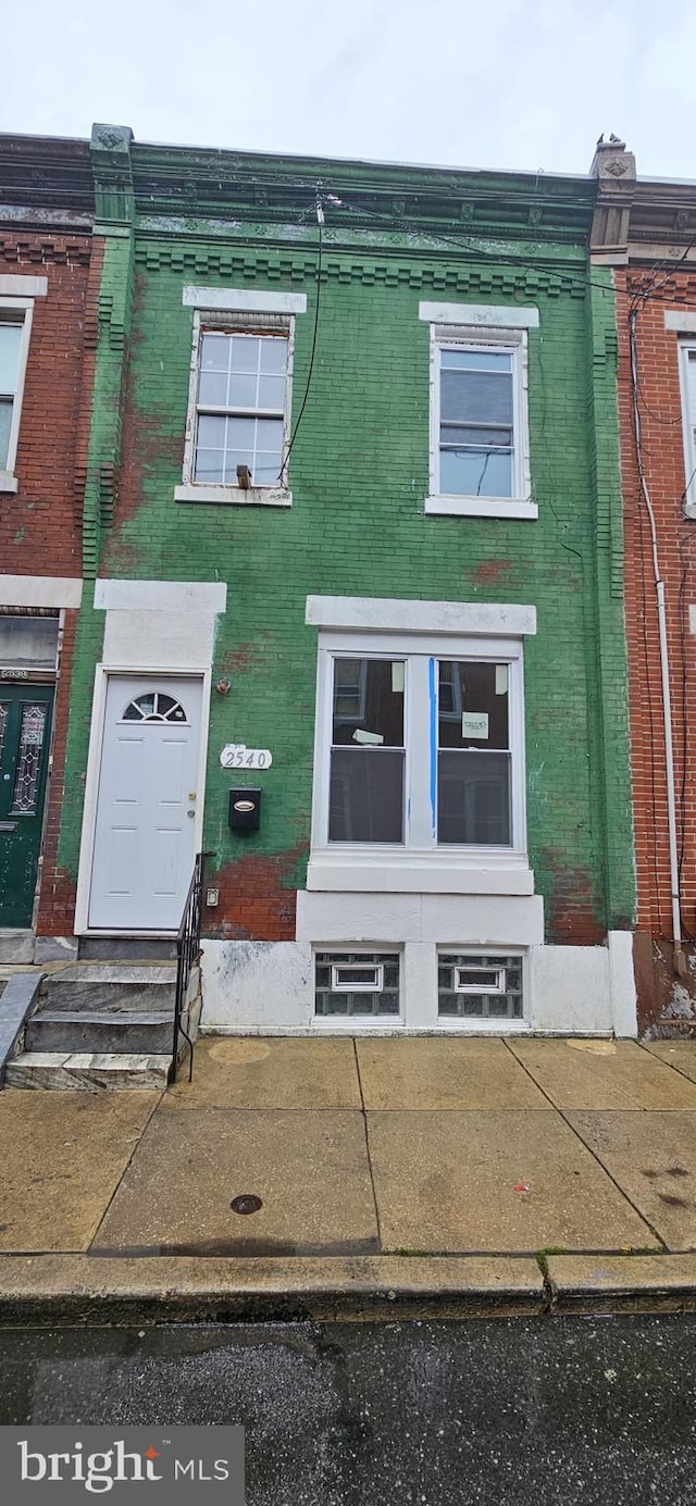 2540 W Silver St, Philadelphia, PA 19132 - view of front of property featuring brick siding and entry steps