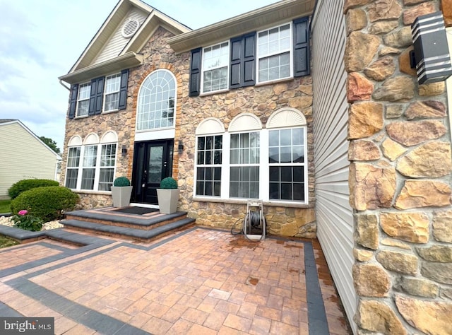 33 Bancroft Rd, New Castle, DE 19720 - view of front facade with stone siding