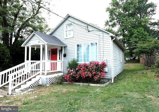 5302 Chesapeake Rd, Hyattsville, MD 20781 - bungalow-style home with a front yard