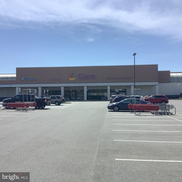18302 Streamside Dr Unit 101, Gaithersburg, MD 20879 - view of commercial location featuring uncovered parking