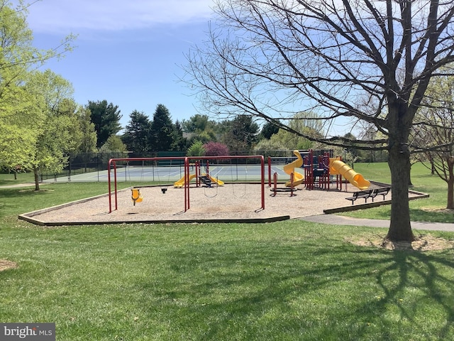 18302 Streamside Dr Unit 101, Gaithersburg, MD 20879 - view of community jungle gym