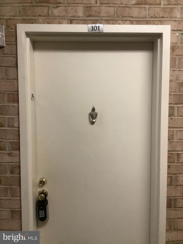 18302 Streamside Dr Unit 101, Gaithersburg, MD 20879 - exterior view of brick wall