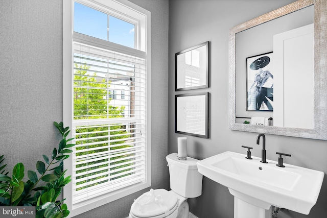 1741 Mckenna Point Dr Unit 2701, Mclean, VA 22102 - half bathroom with a sink and toilet