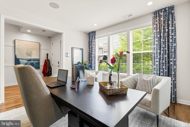 1741 Mckenna Point Dr Unit 2701, Mclean, VA 22102 - dining space with wood finished floors, a desk, and recessed lighting