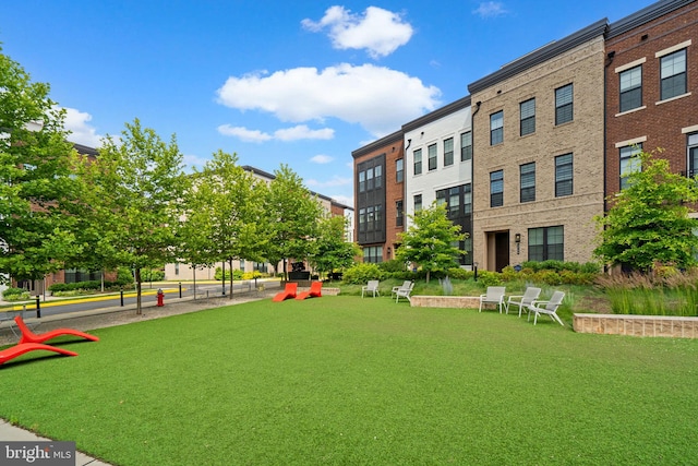 1741 Mckenna Point Dr Unit 2701, Mclean, VA 22102 - view of property's community featuring a yard