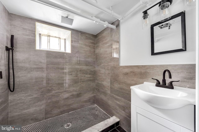 170 Drexel Ave, Lansdowne, PA 19050 - bathroom with vanity and tiled shower