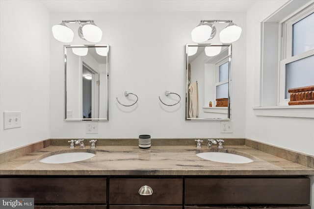 1620 E Berks St, Philadelphia, PA 19125 - full bath featuring double vanity
