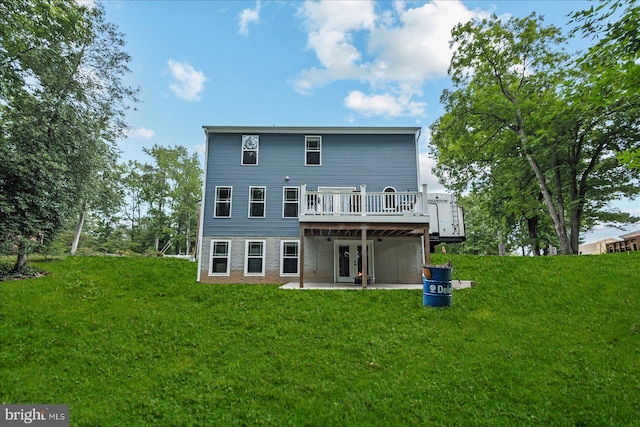 308 Walnut Dr, Fredericksburg, VA 22405 - back of property featuring a yard, a patio, and a wooden deck