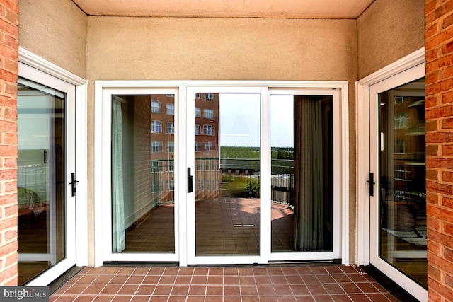3801 Canterbury Rd Unit 705, Baltimore, MD 21218 - view of doorway to property